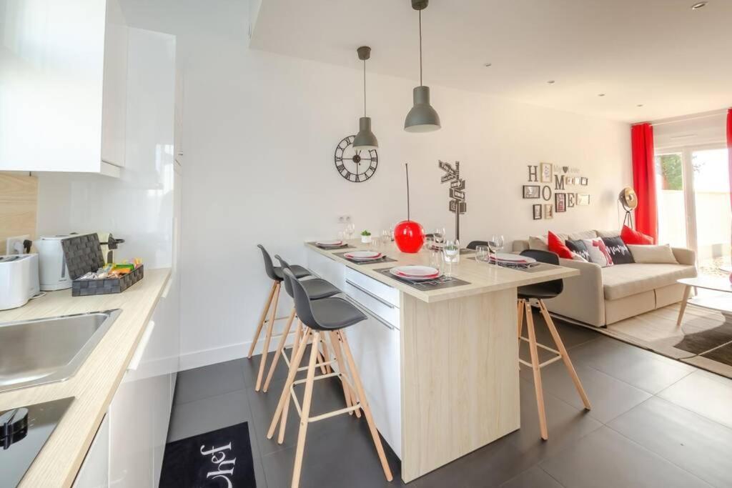 Apartamento New York House Villejust Exterior foto