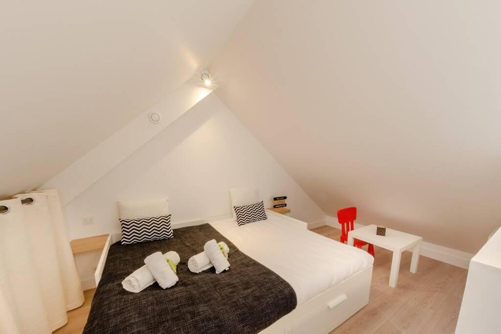 Apartamento New York House Villejust Exterior foto